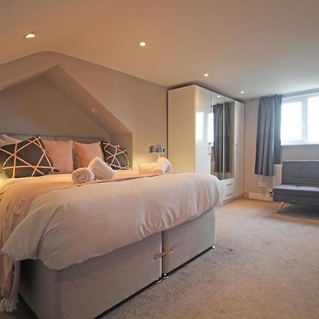 Queens Road - Luxury Spacious Home In Chester Christleton Exterior photo