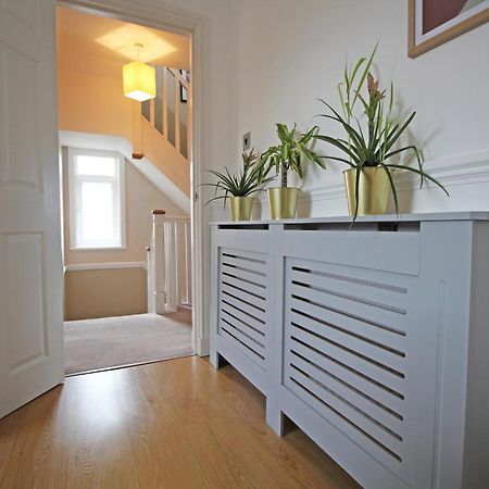 Queens Road - Luxury Spacious Home In Chester Christleton Exterior photo