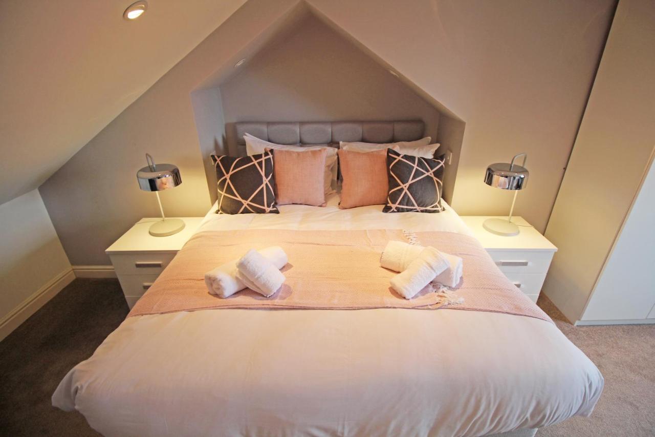 Queens Road - Luxury Spacious Home In Chester Christleton Exterior photo