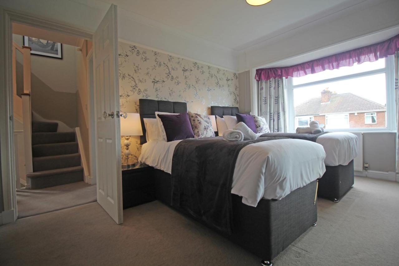 Queens Road - Luxury Spacious Home In Chester Christleton Exterior photo