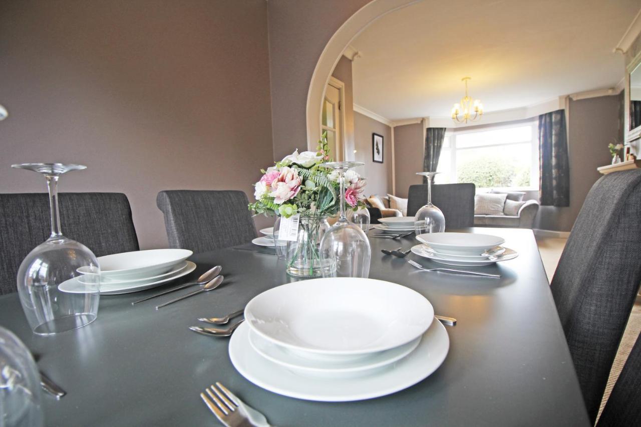 Queens Road - Luxury Spacious Home In Chester Christleton Exterior photo