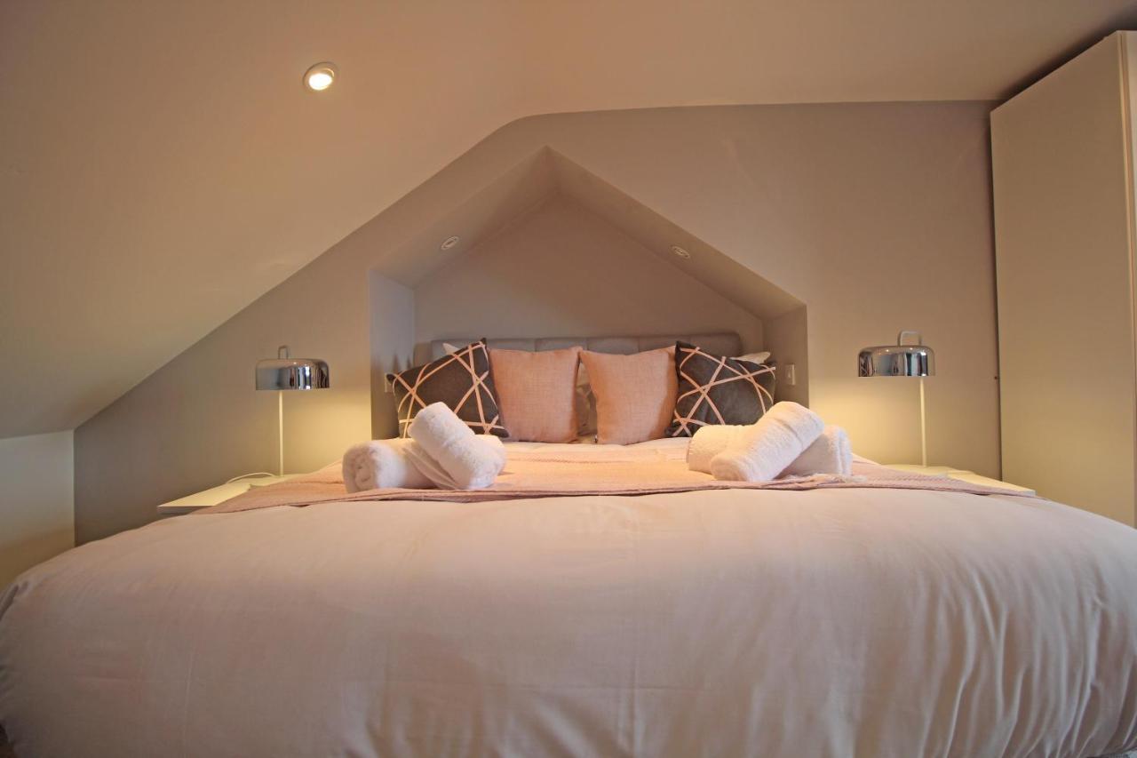 Queens Road - Luxury Spacious Home In Chester Christleton Exterior photo